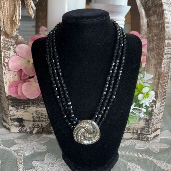 Heidi Daus Sultry Swirl Knot black beaded necklace Swarovski crystal 3 strand - Picture 2 of 10